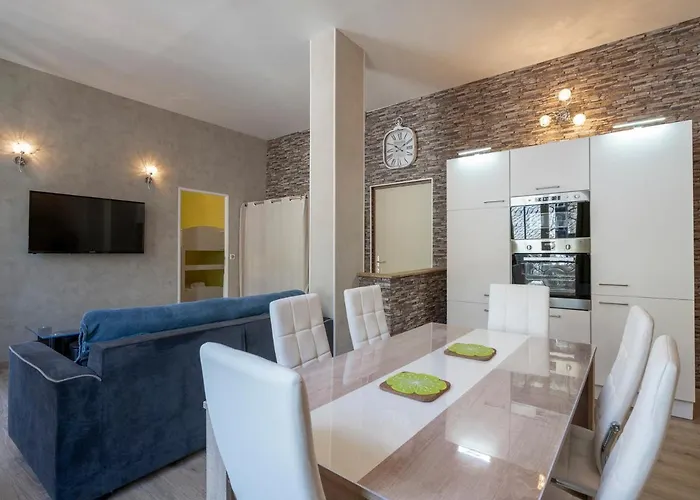 Dore - T2 Bis Avec Wifi Et Capacite 6 Pers - Fr-1-608-33 Appartement *